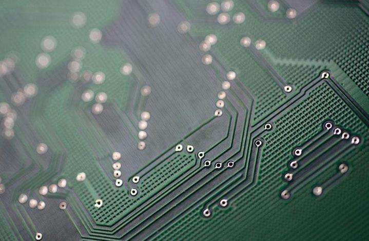 电路板厂家加工PCB线路图形转移过程中最常见的问题